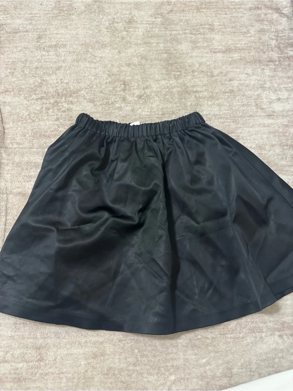 Aritzia Wilfred Scarlet satin skirt size 2xs